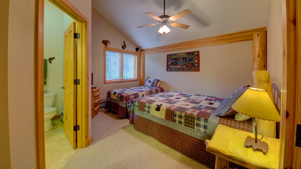 Bear Paw 2 bedroom 2 bath Upstairs bedroom